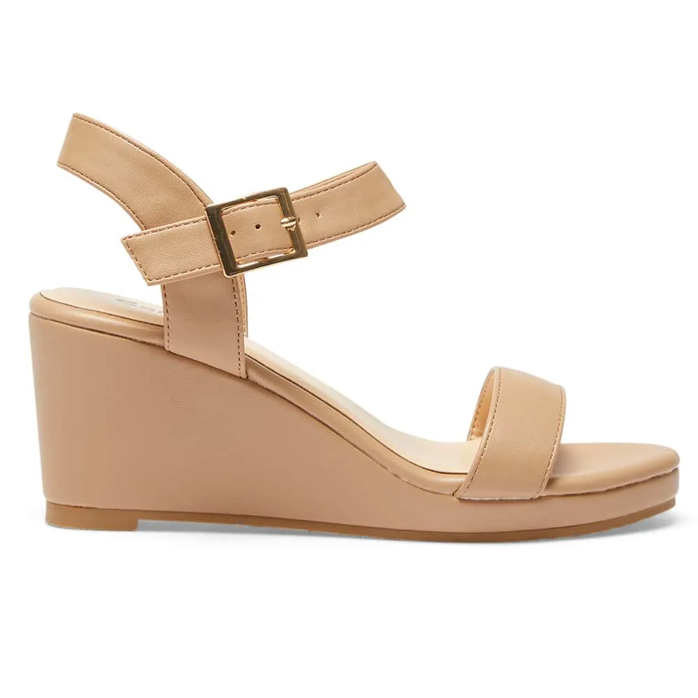 Abbey Wedge in Blush Smooth