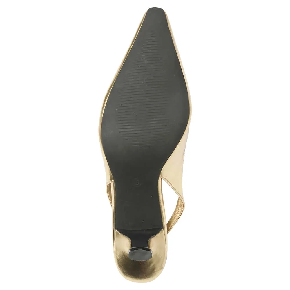 Abella Heel in Gold Smooth