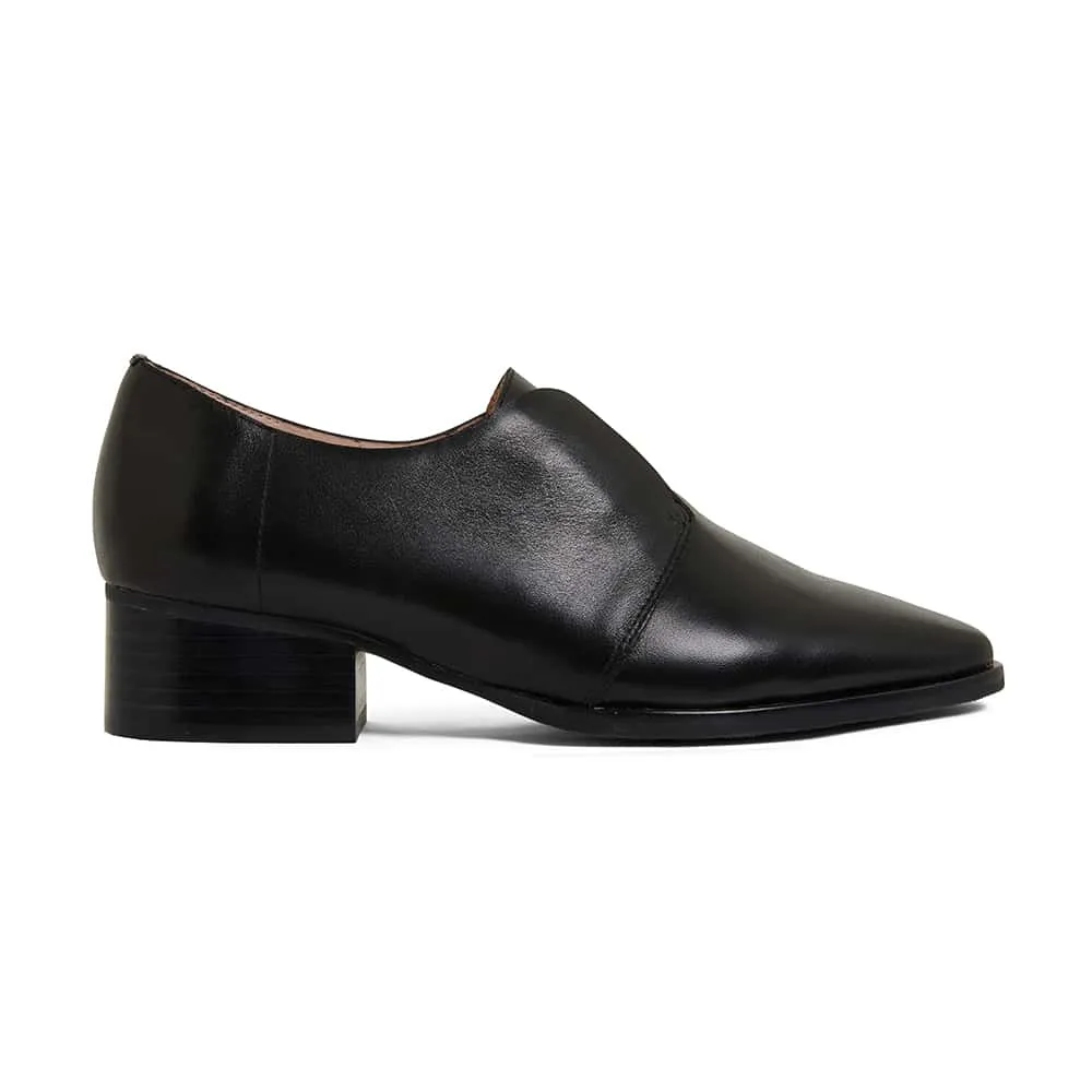 Editor Heel in Black Leather