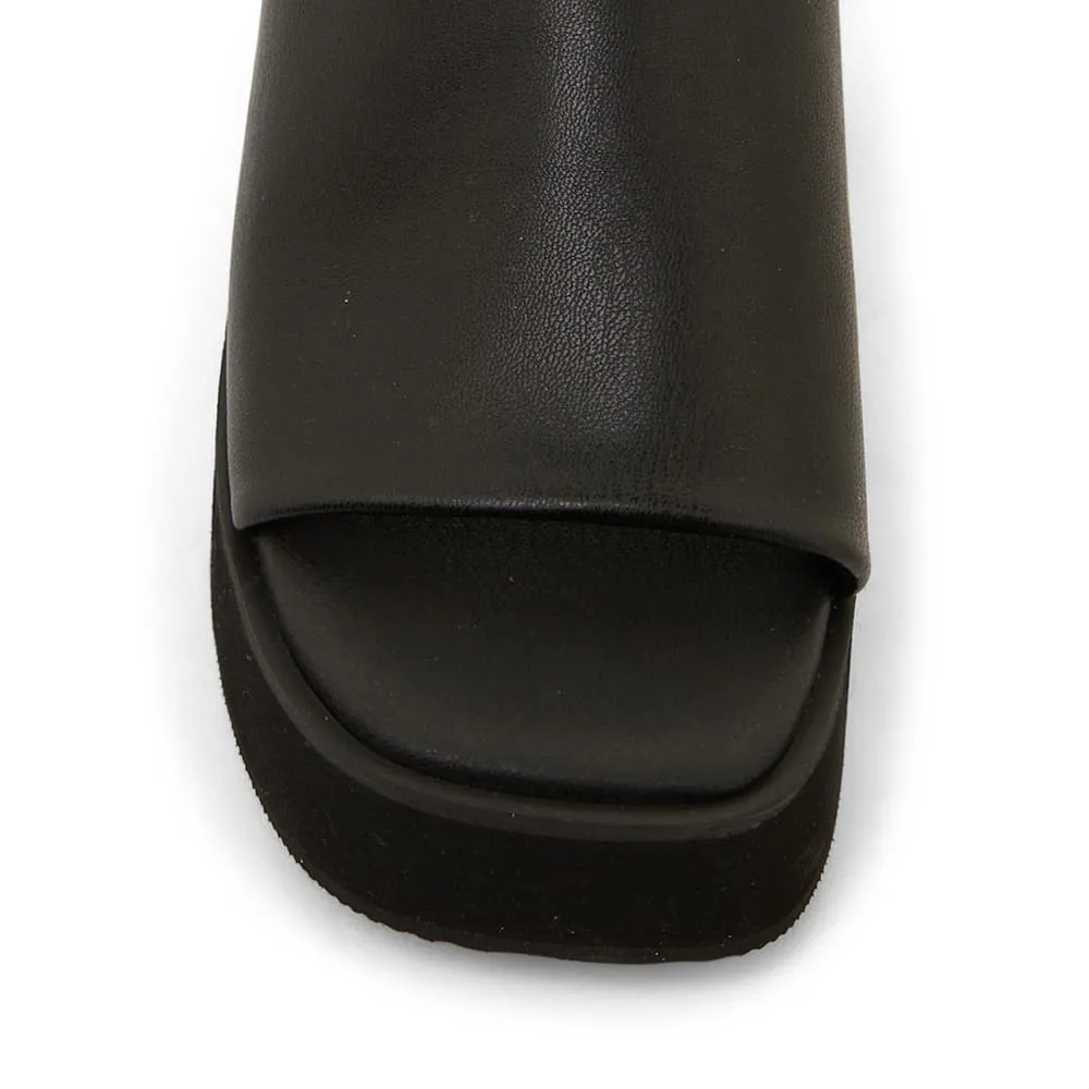 Fiasco Heel in Black Smooth