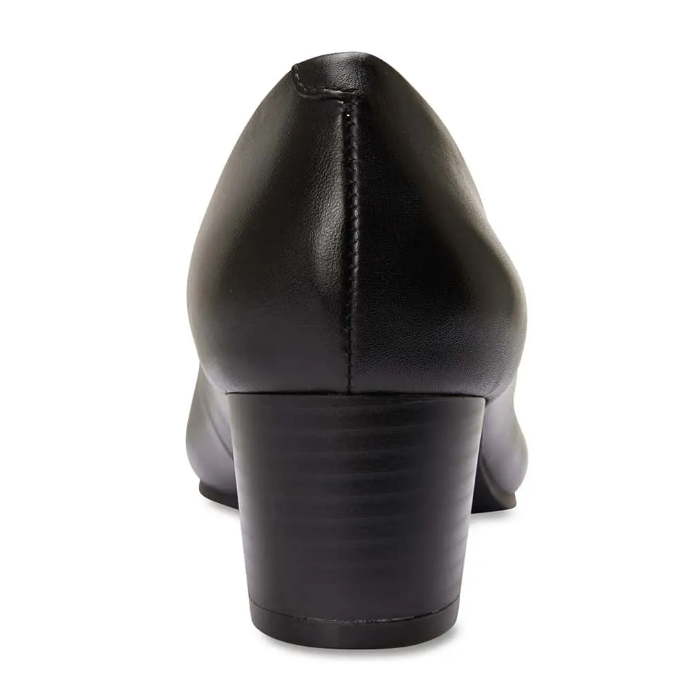 Gamma Heel in Black Leather