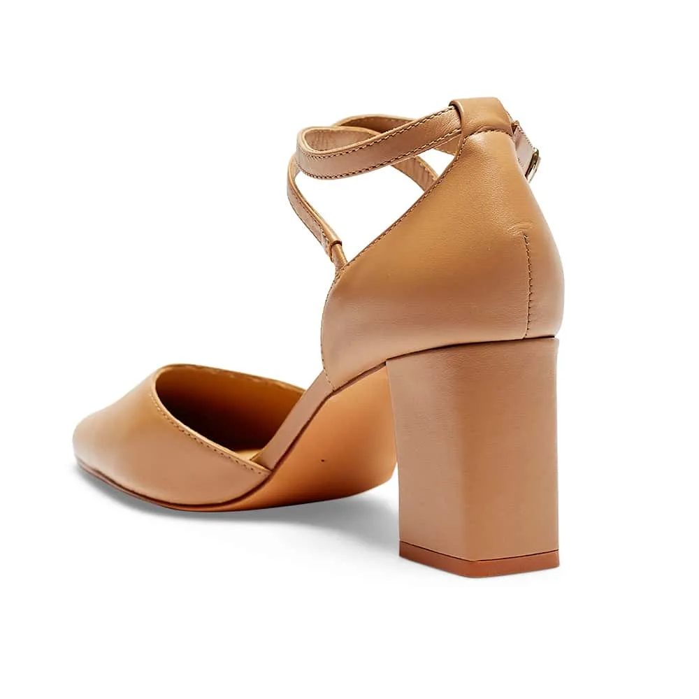 Gwyneth Heel in Camel Leather