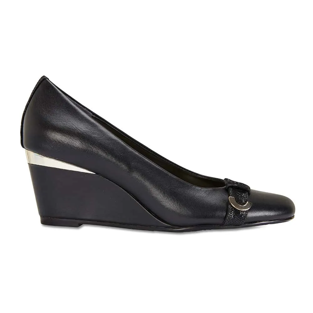 Hamlet Heel in Black Leather