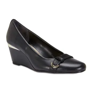 Hamlet Heel in Black Leather