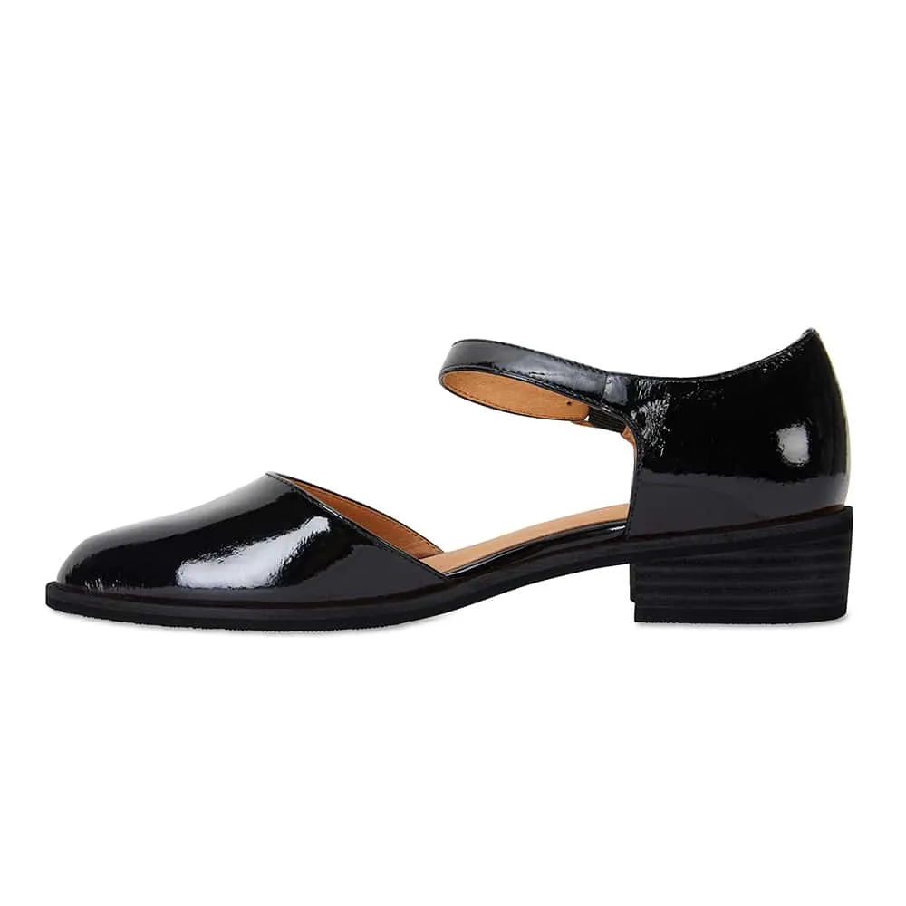 Jesinta Heel in Black Patent