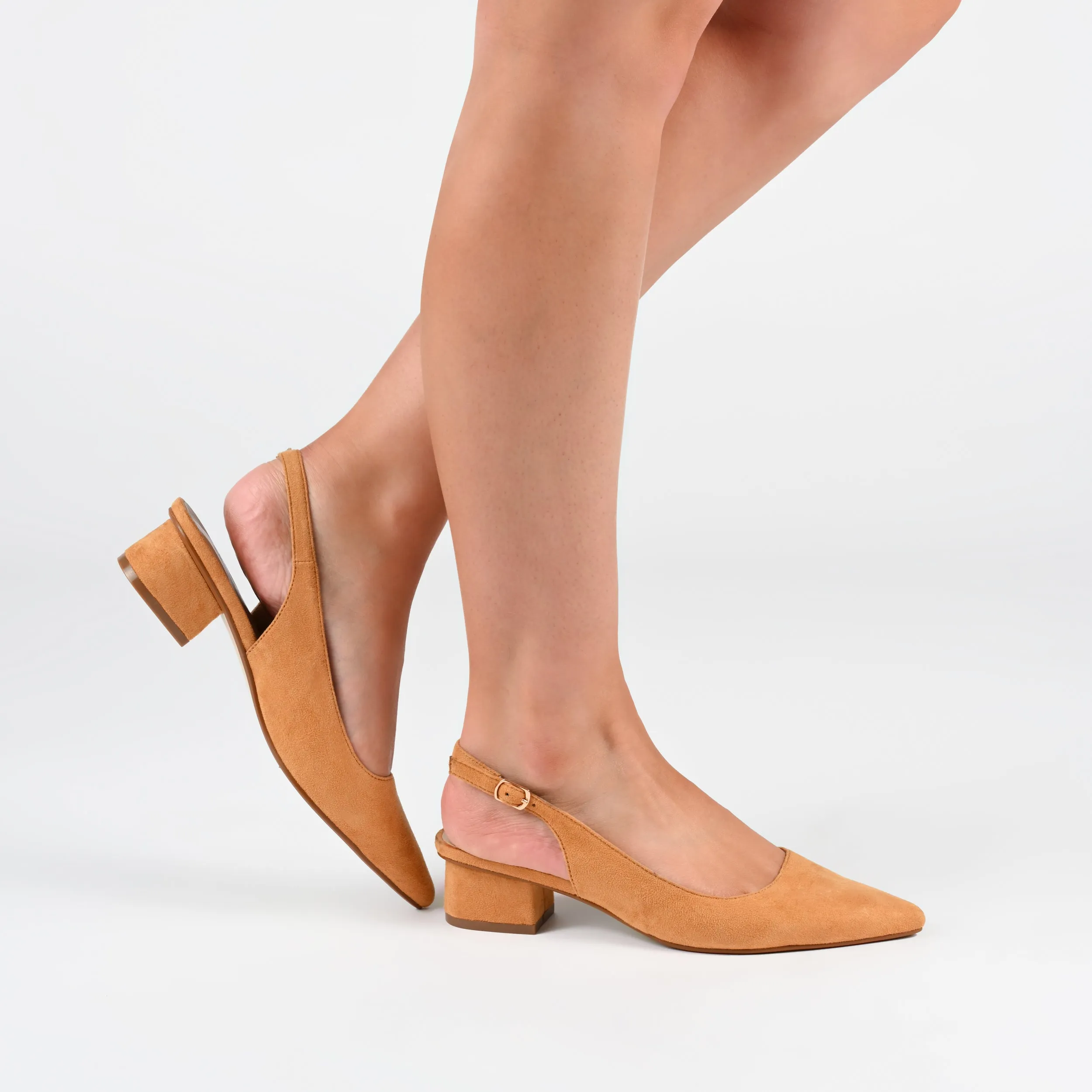 Journee Collection Women's Sylvia Wide Width Pumps