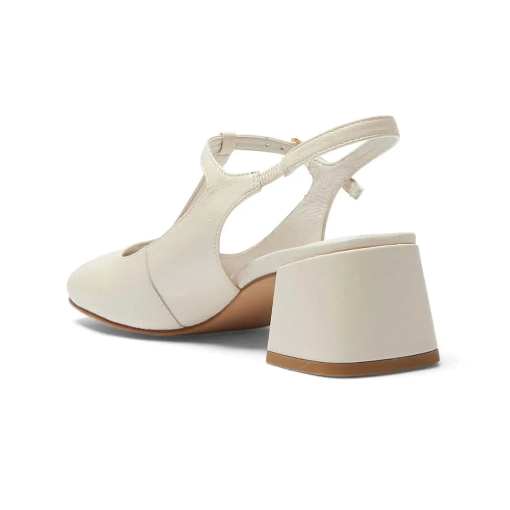 Lotus Heel in Ivory Leather