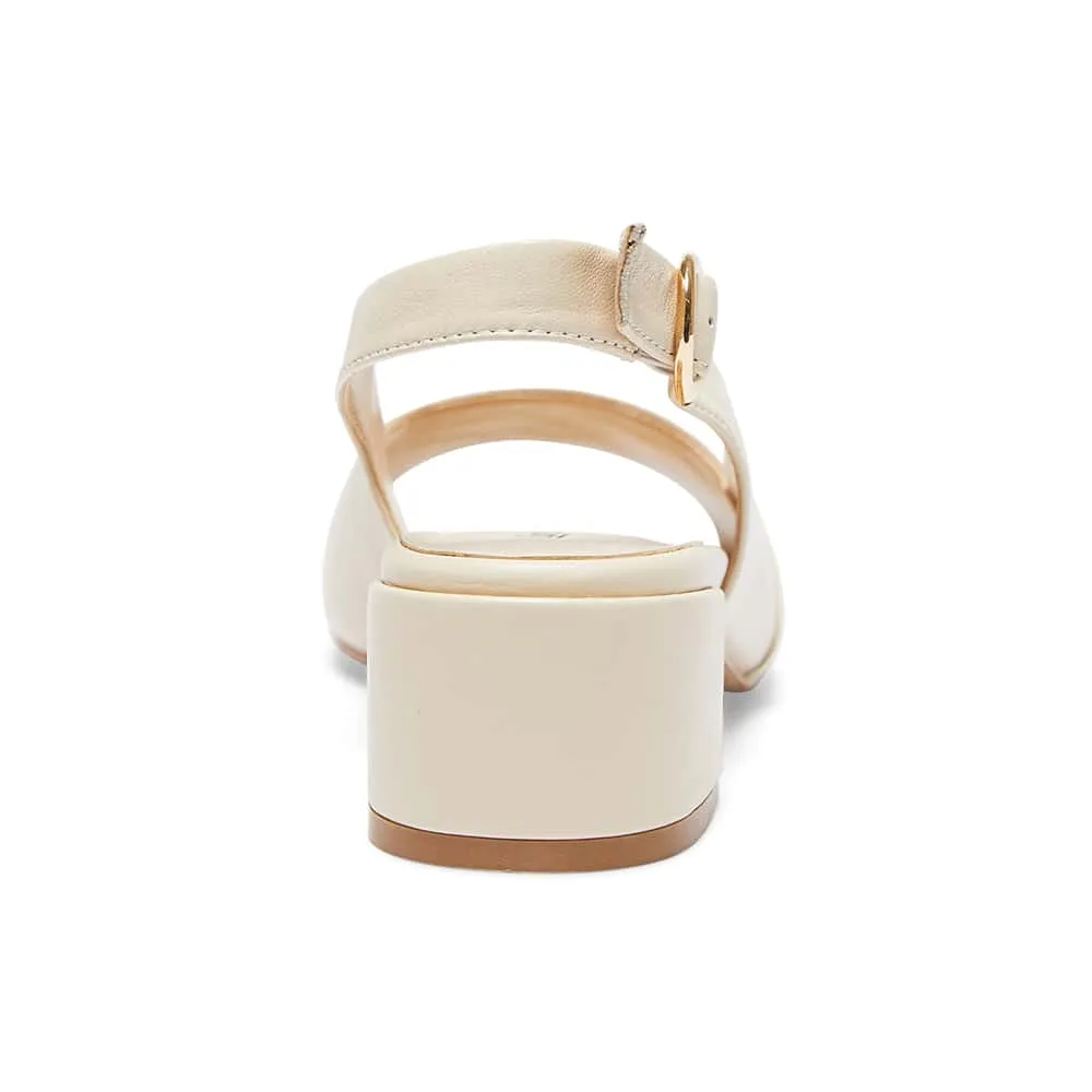 Macy Heel in Neutral Leather