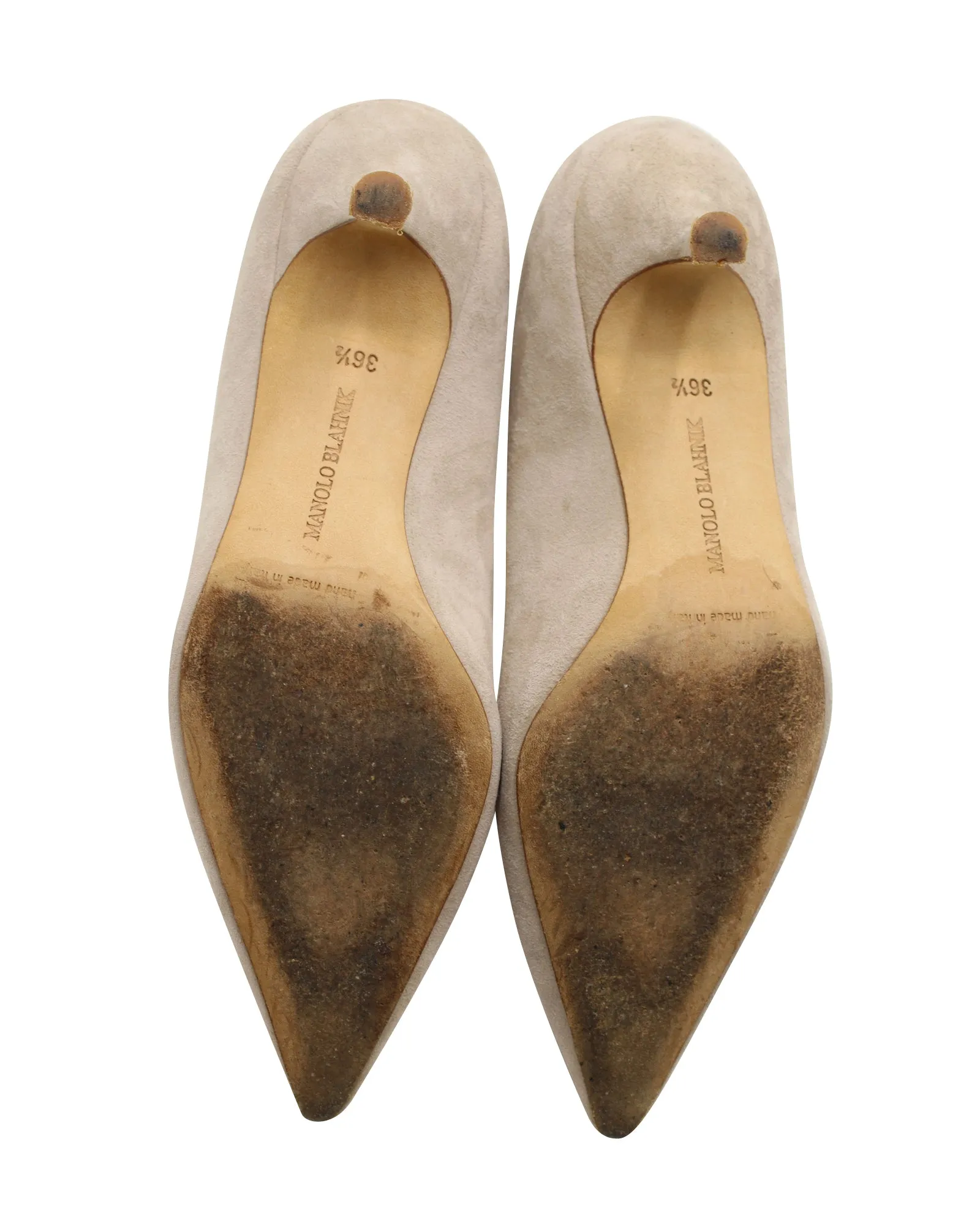 Manolo Blahnik Kitten Heel Pumps in Grey Suede