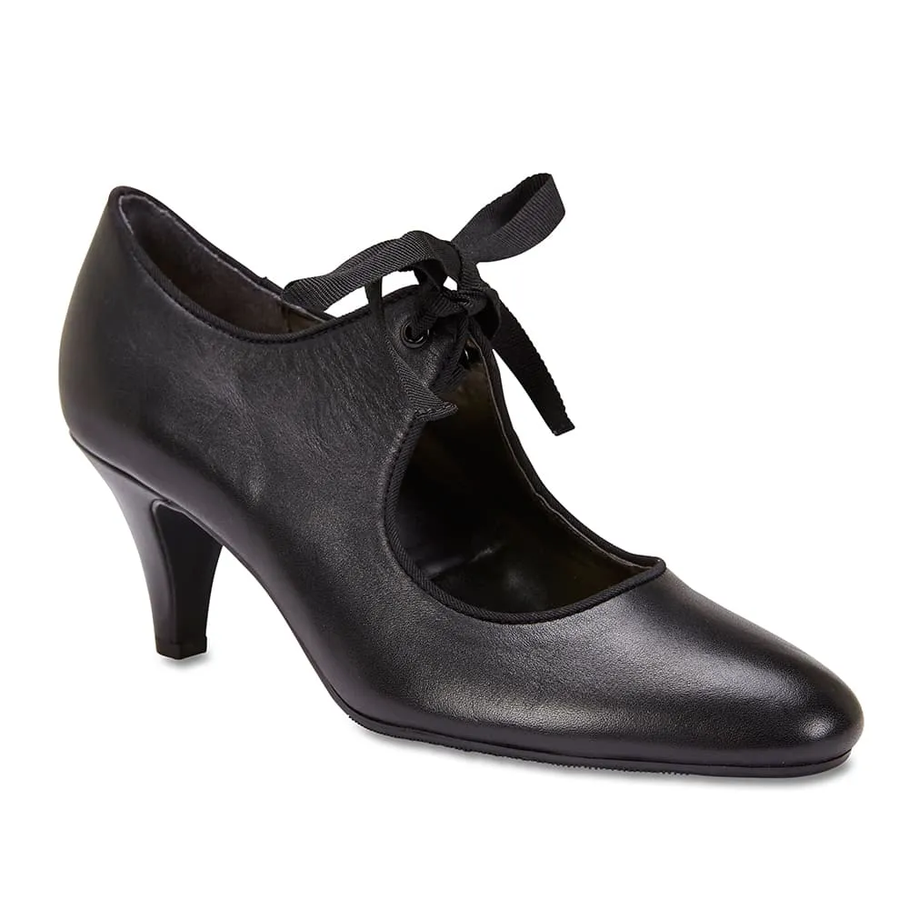 Memoir Heel in Black Leather