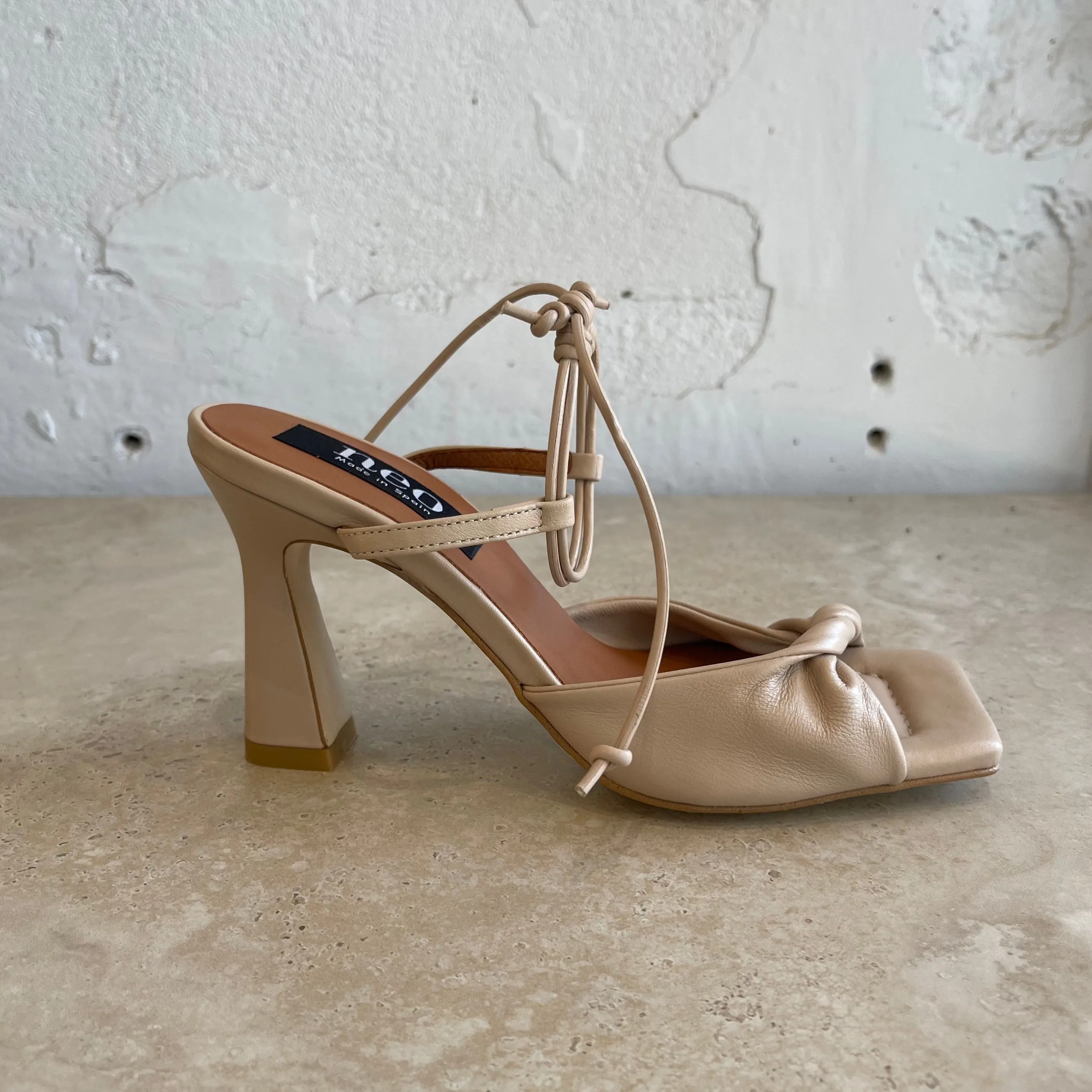 Neo 23055 Skin - LAST PAIR size 36