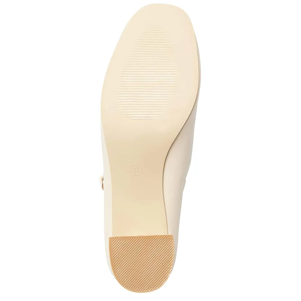 Nyla Heel in Bone Smooth
