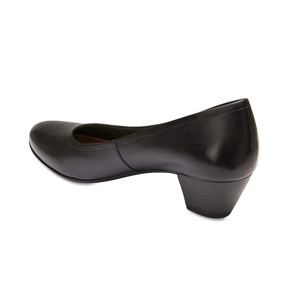 Ollie Heel in Black Leather