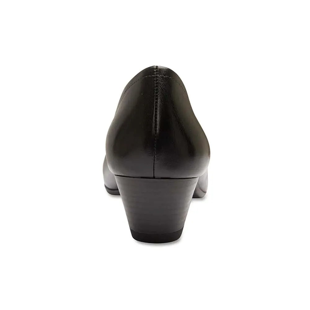 Ollie Heel in Black Leather