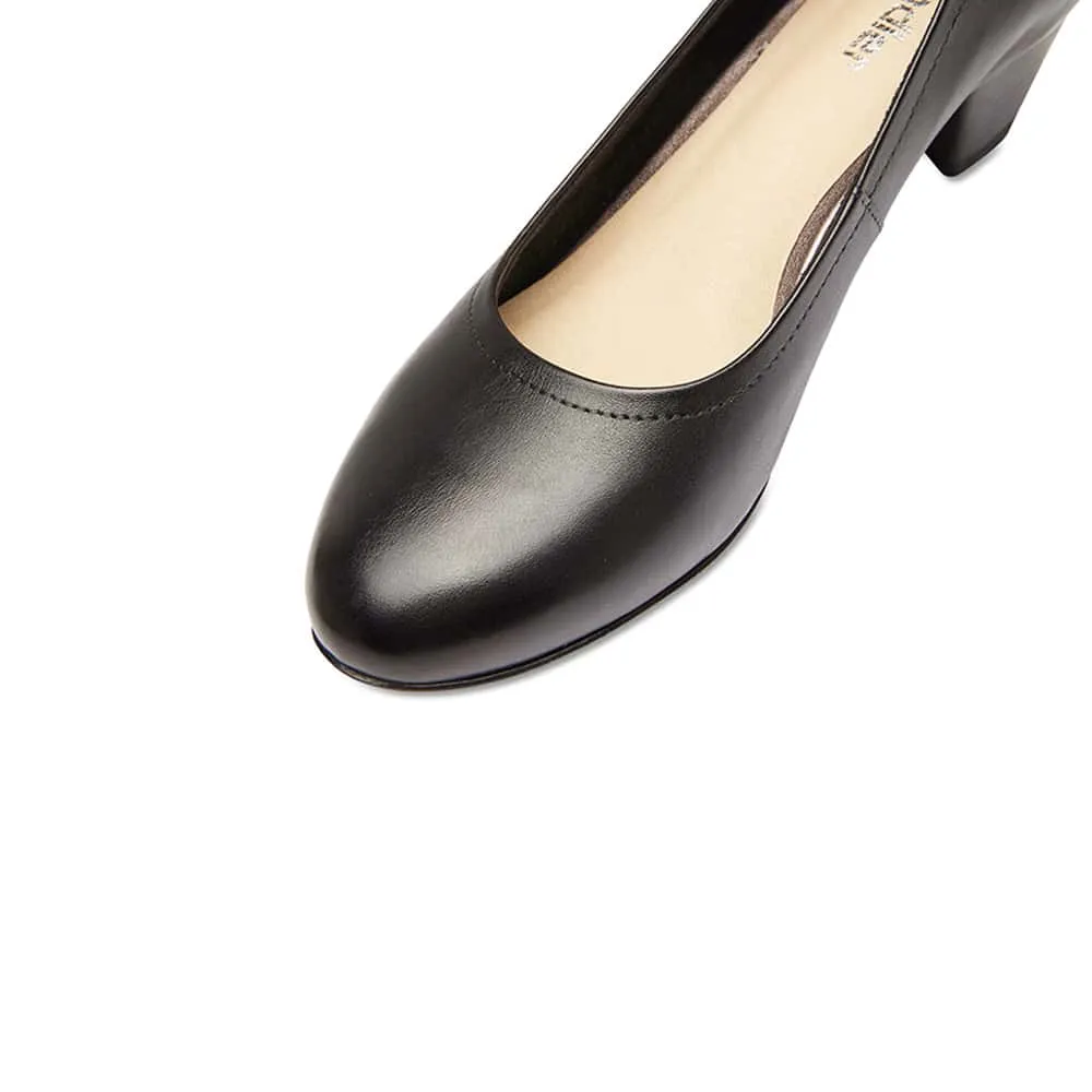 Ollie Heel in Black Leather