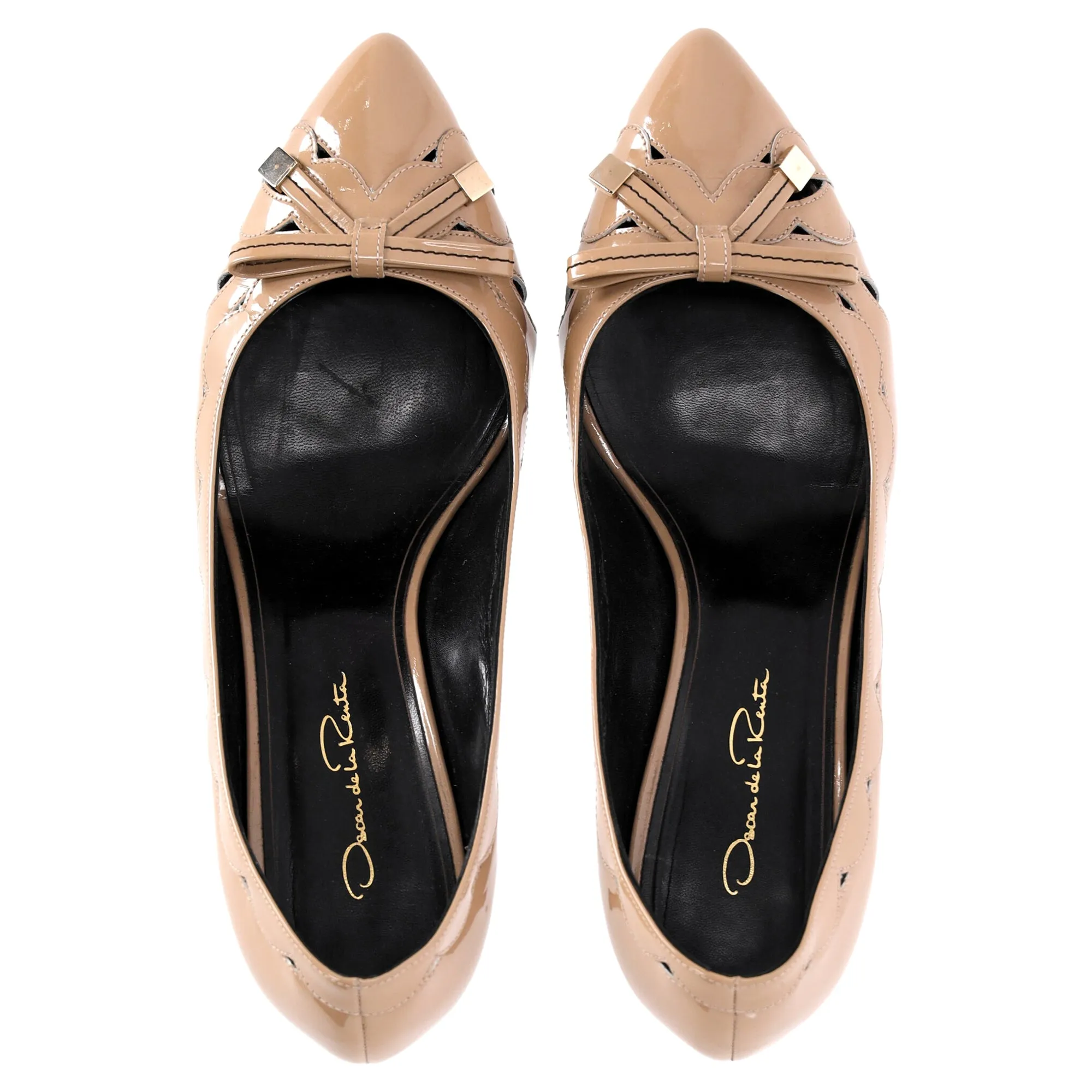 Oscar De La Renta Scallop and Bow Detail Pumps in Brown Patent Leather