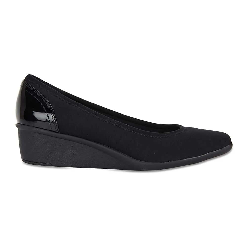 Prague Heel in Black Fabric