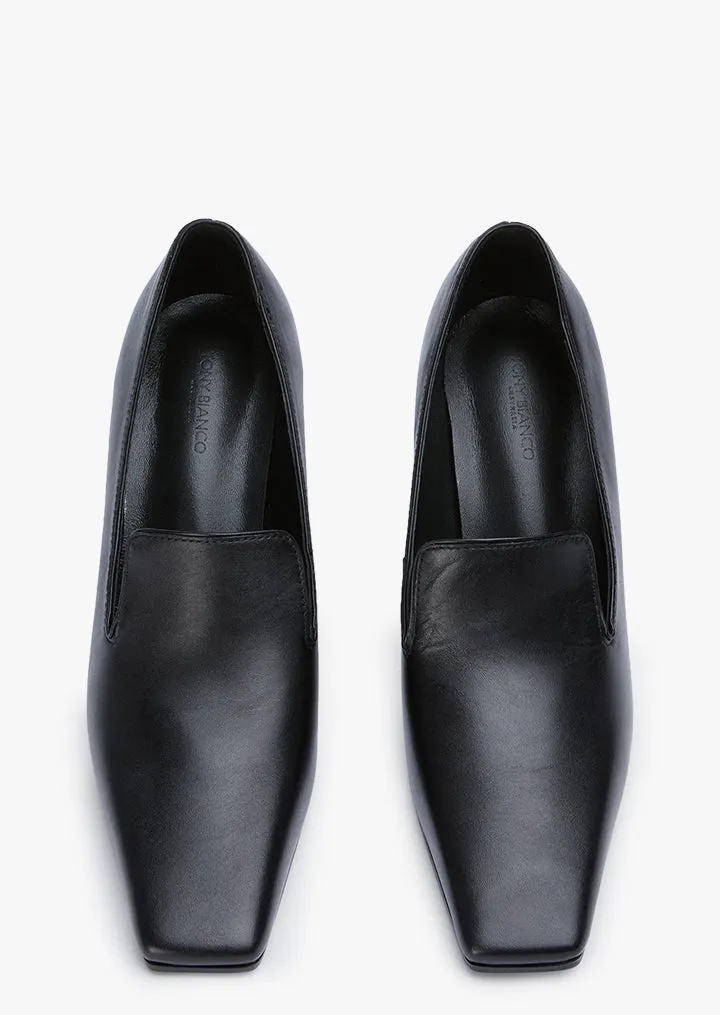 Quirky Black Como