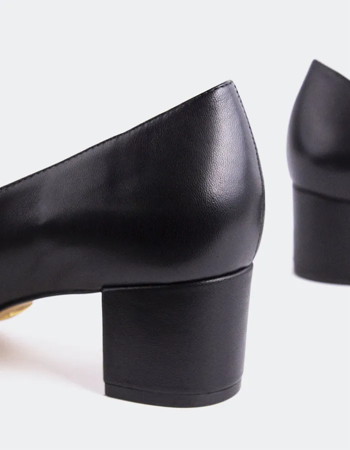 Raynan Black Leather