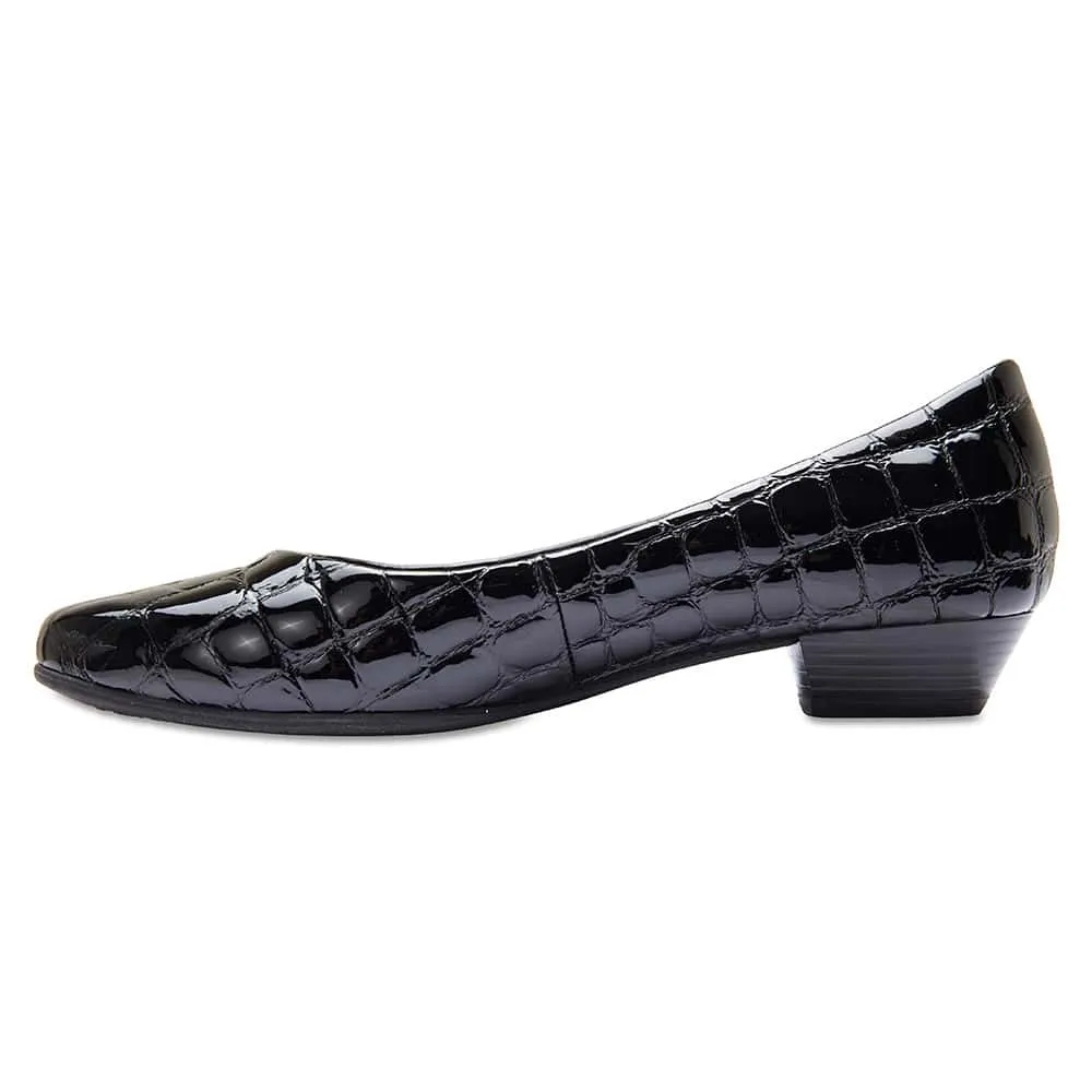 Regal Heel in Black Croc Leather
