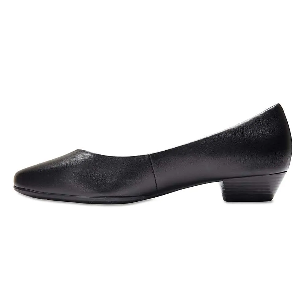 Regal Heel in Black Leather
