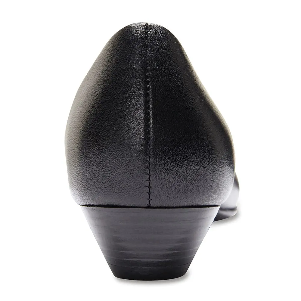 Regal Heel in Black Leather
