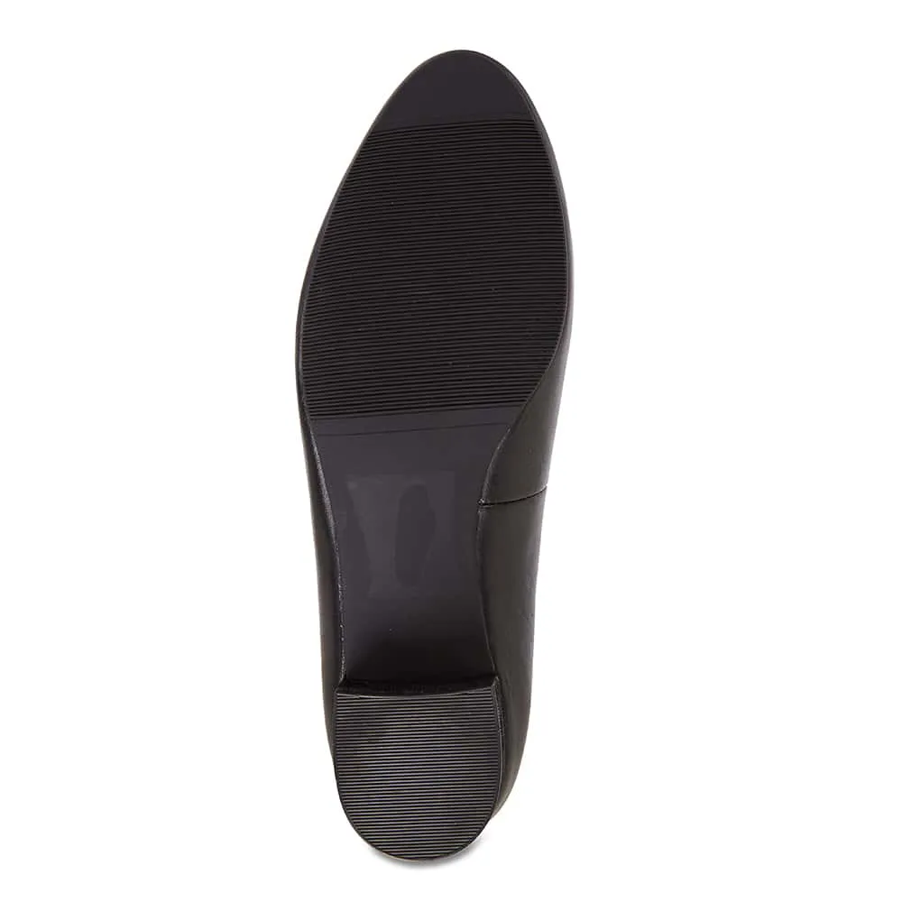 Rosa Heel in Black Leather