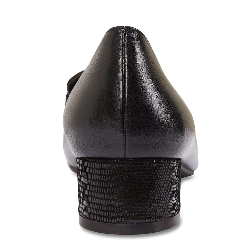Rosa Heel in Black Leather