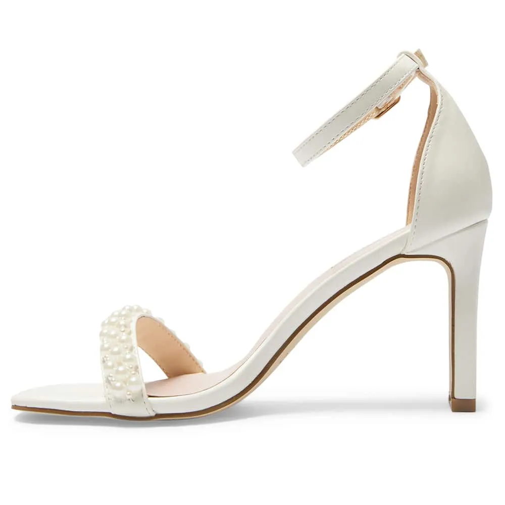 Sassy Heel in Ivory Smooth
