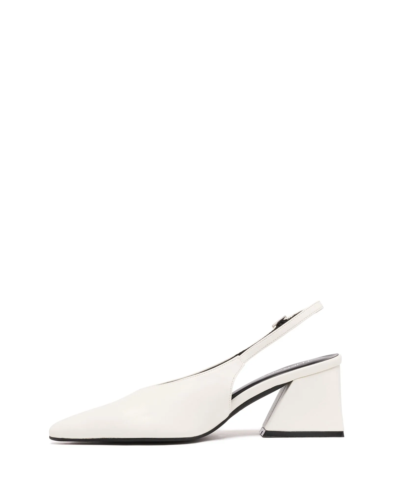 Strike Pump White