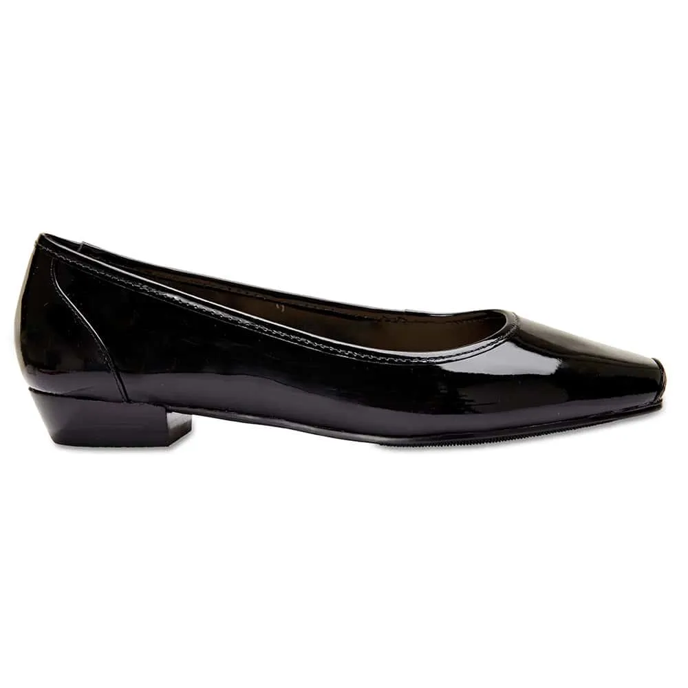 Teak Heel in Black Patent