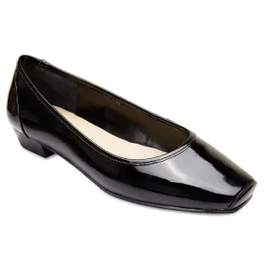 Teak Heel in Black Patent