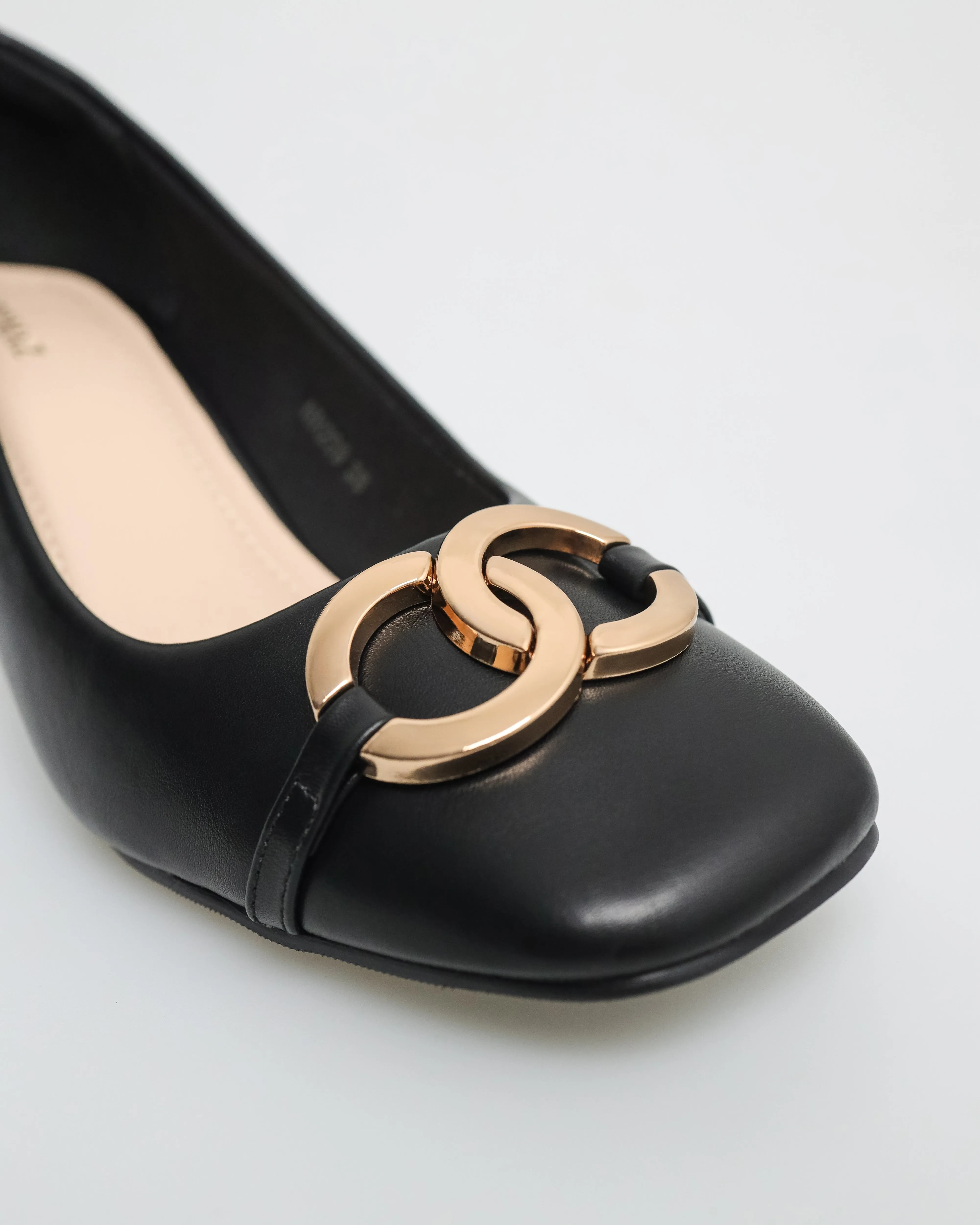Tomaz NN209 Ladies Crossed-Chain Buckle Heels