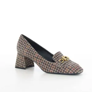 Women's Chanty Pump In Beige