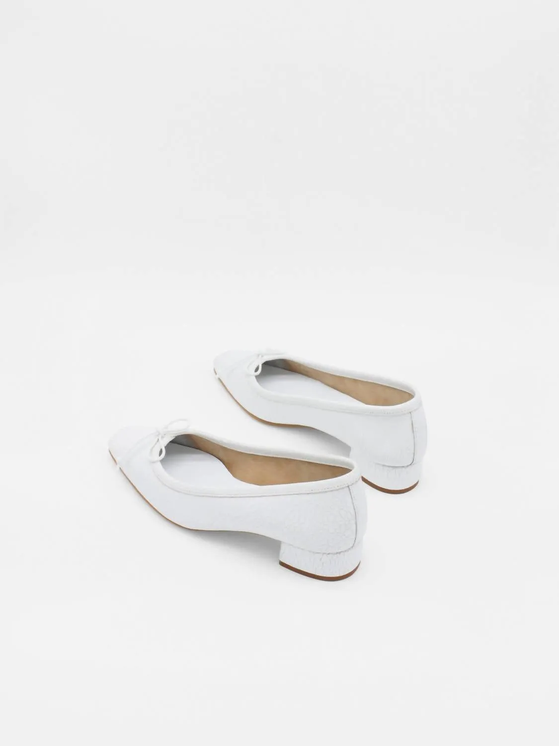 Women's Mina Pump In Cracked White