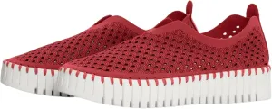Women's Platform Tulip Slip-On In Deep Red