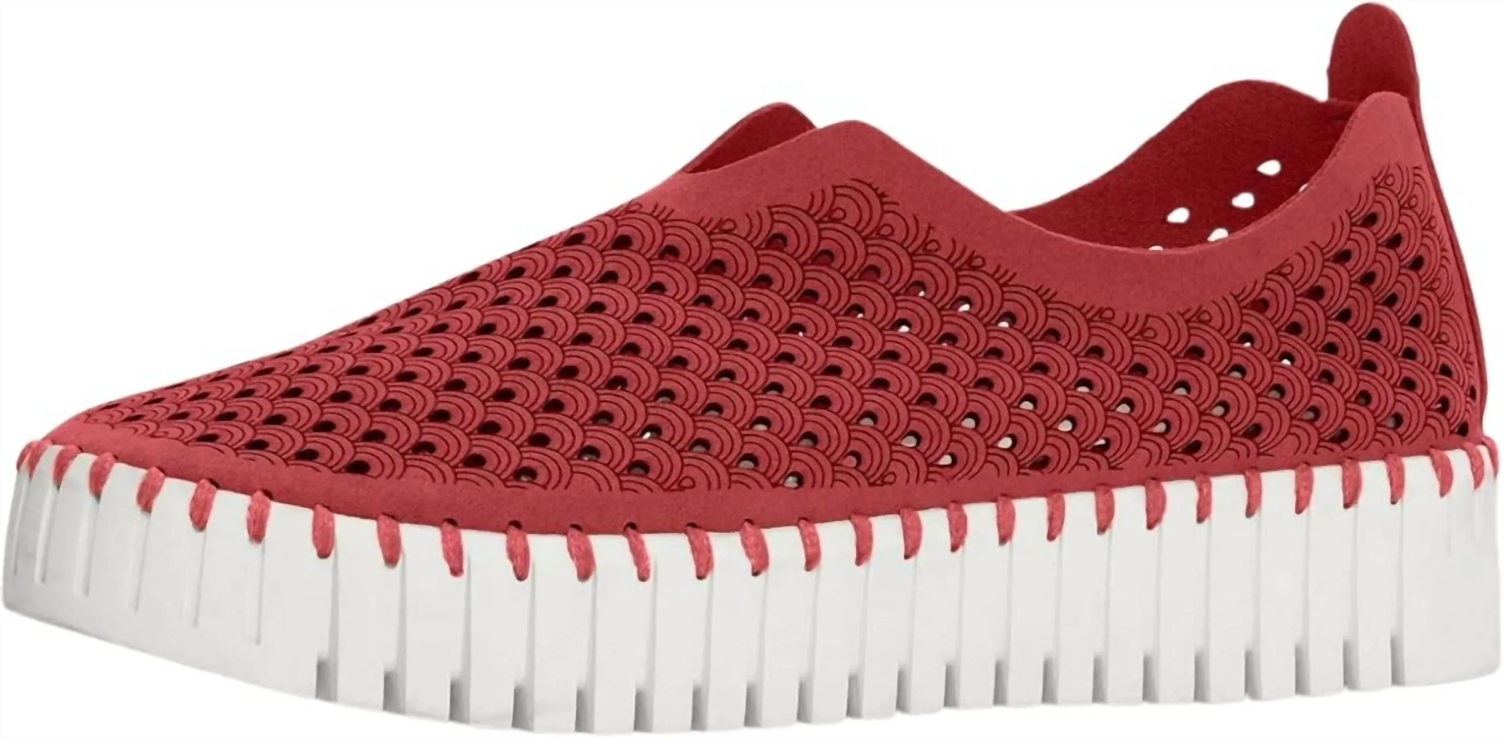 Women's Platform Tulip Slip-On In Deep Red