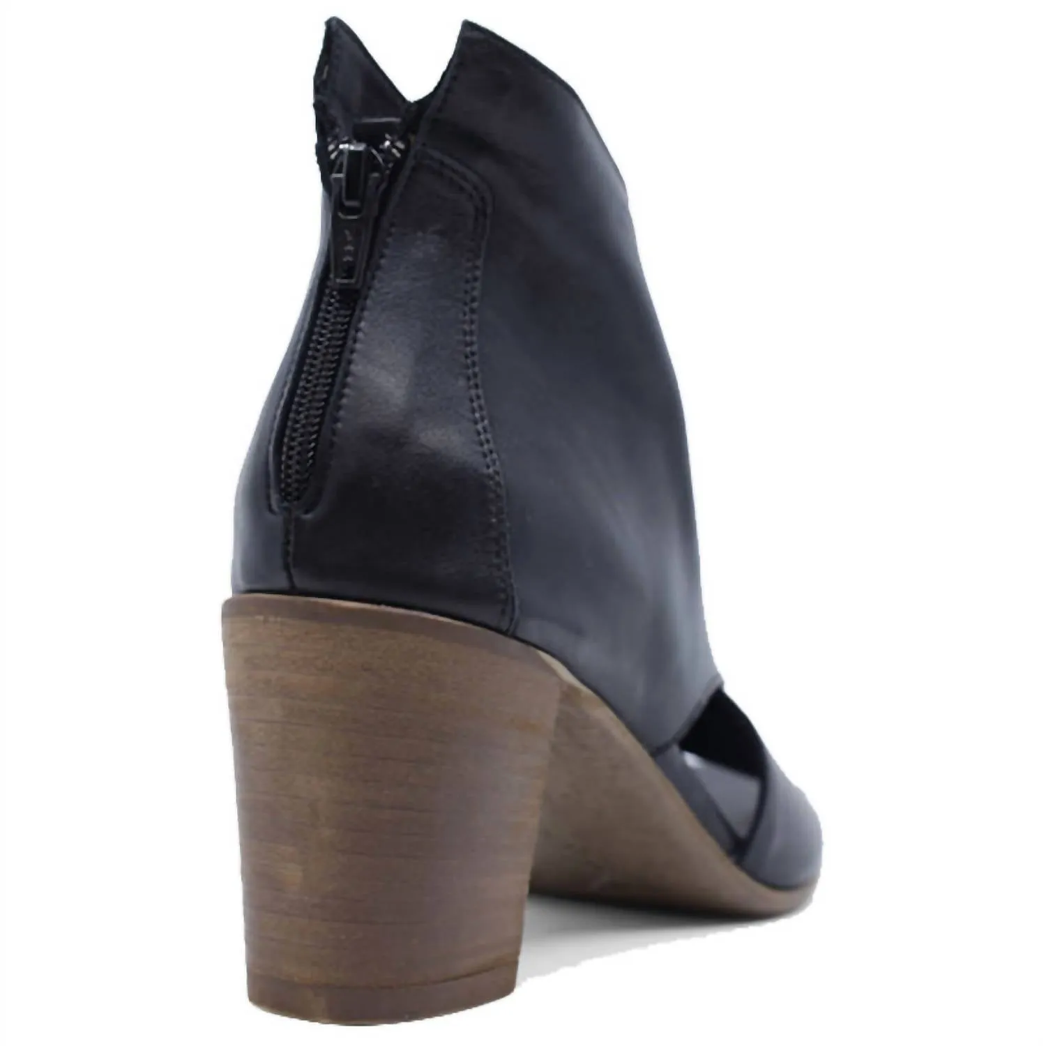 Women's Una Sandals In Black
